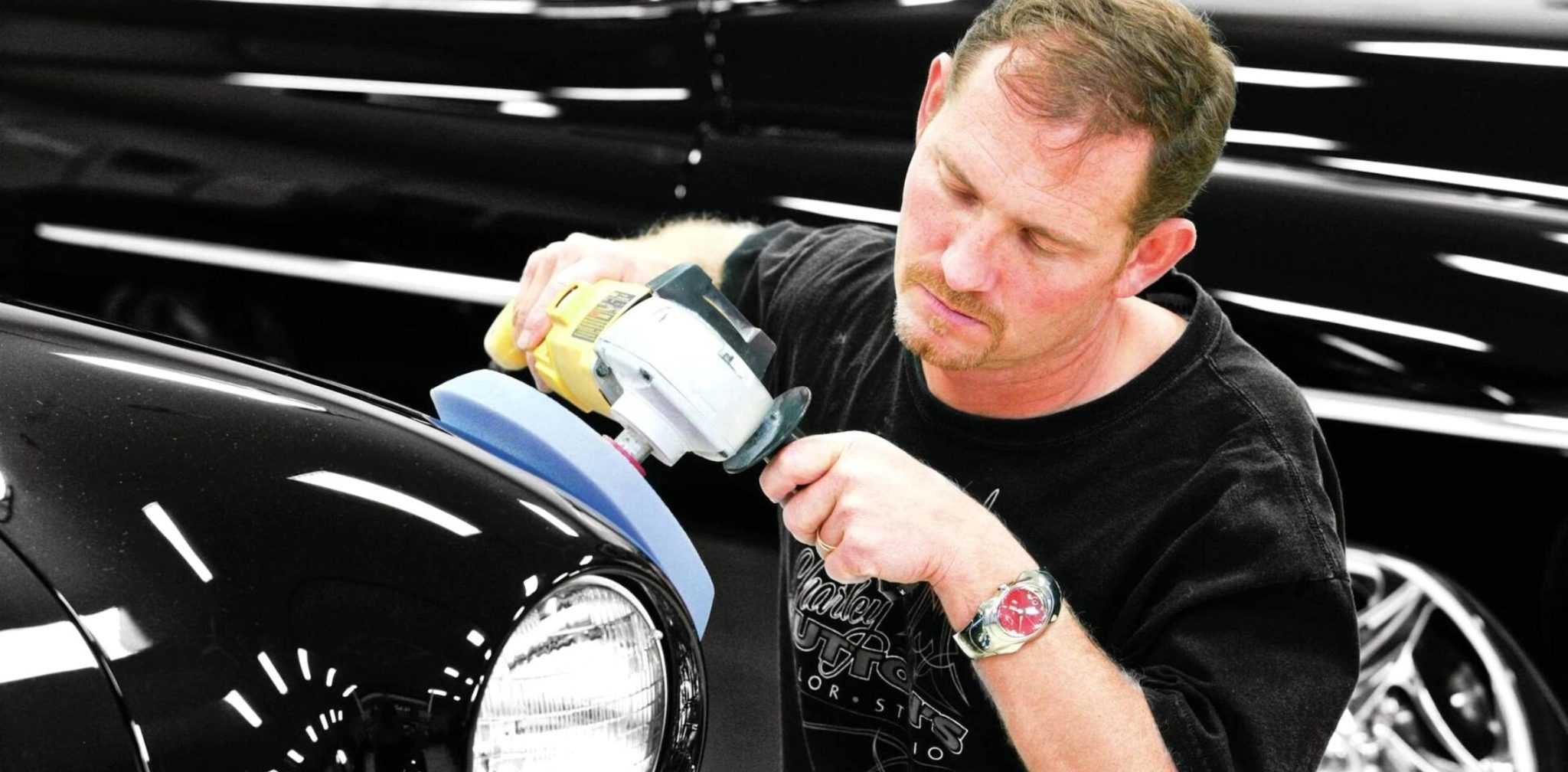 Everything About Metallic Black vs Gloss Black in 5 Minutes