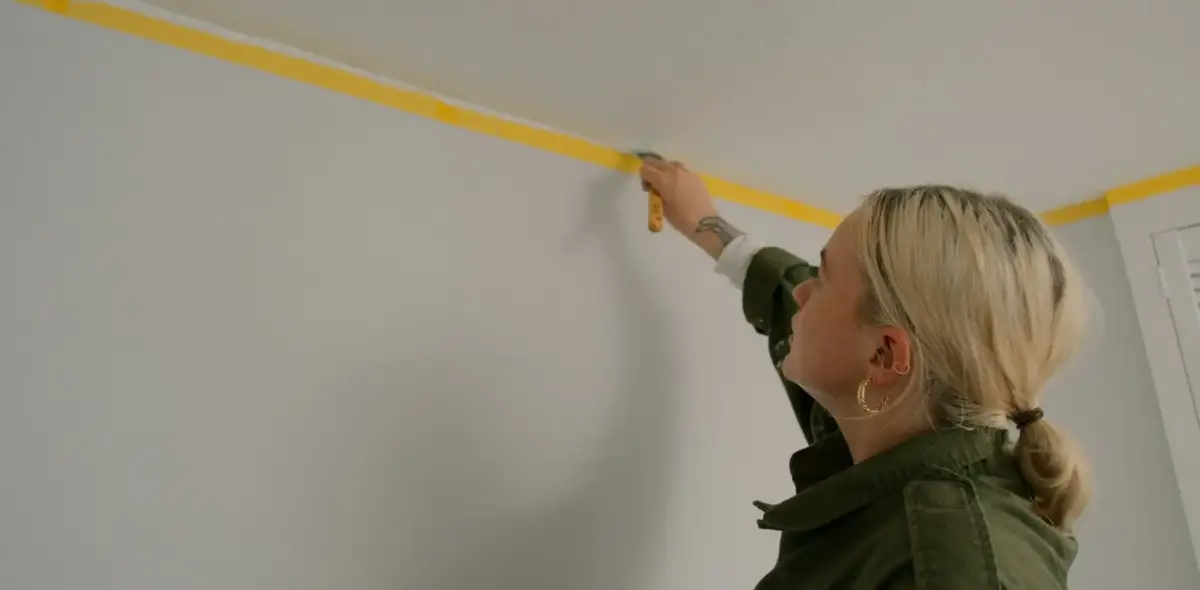 HOW TO KEEP PAINT FROM BLEEDING UNDERNEATH THE TAPE